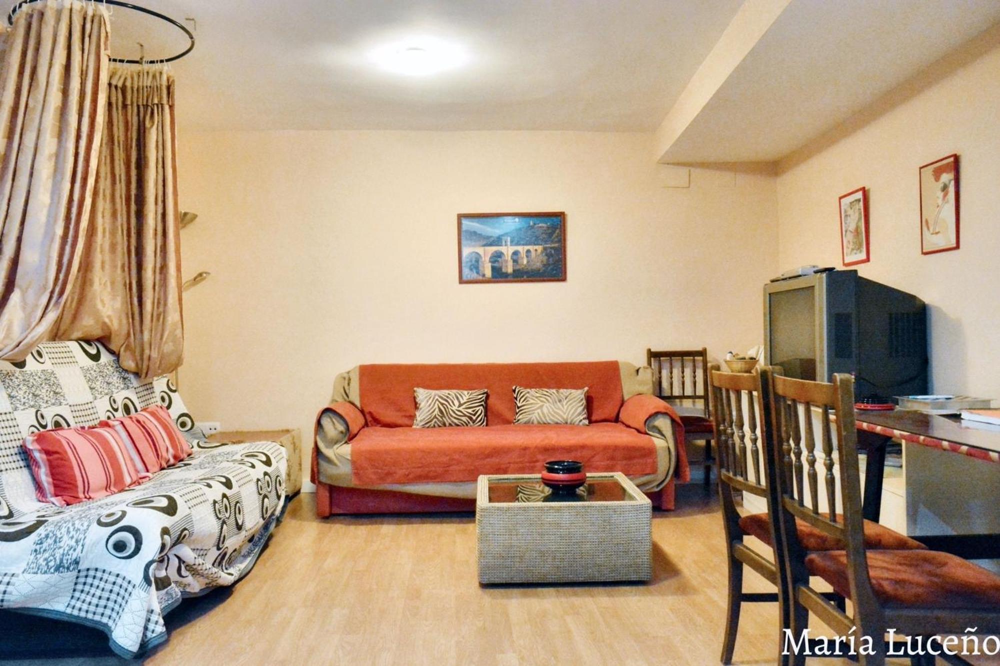 Comfortable Apartment In Caceres 55 M² Welcoming Terrace Kültér fotó