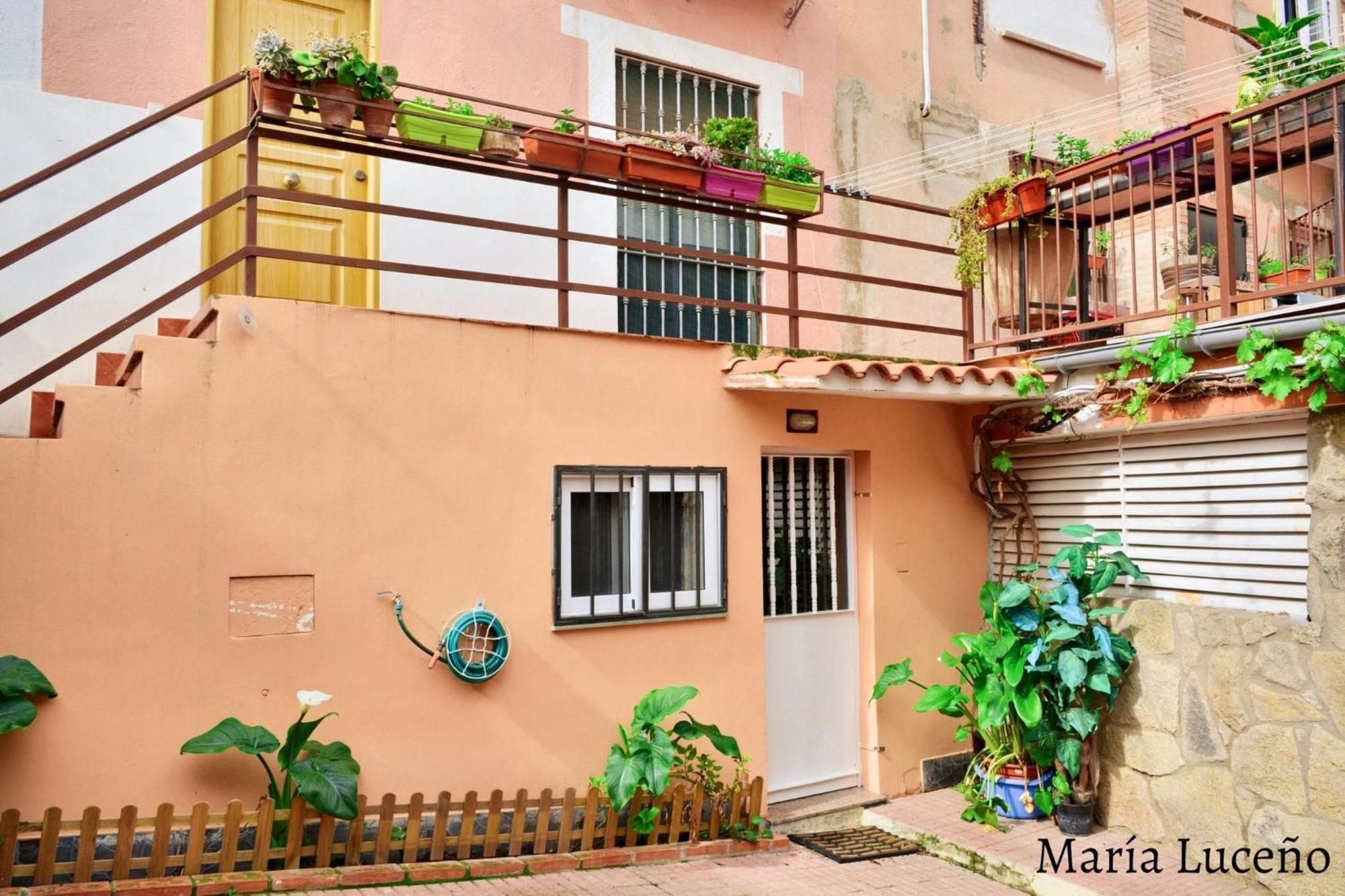 Comfortable Apartment In Caceres 55 M² Welcoming Terrace Kültér fotó