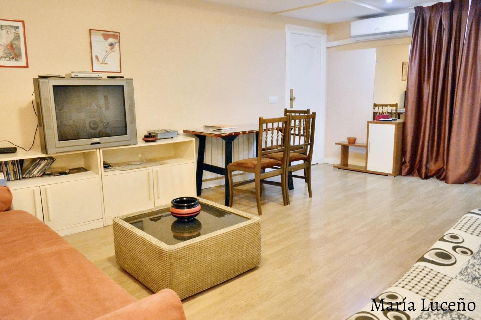 Comfortable Apartment In Caceres 55 M² Welcoming Terrace Kültér fotó